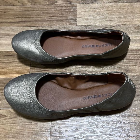 Lucky Brand Size 7 Emmie Dark Brown Gold Tinted‎ Leather Slip On Ballet Flats - Picture 2 of 8